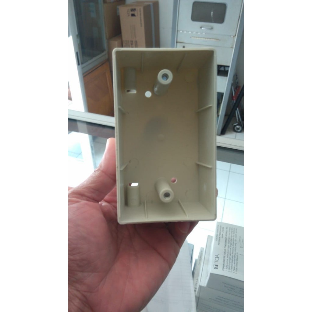 Jual TOA BOX OUTBOW DUS UNTUK VOLUME CONTROL ZV-064 / ZV-303 | Shopee ...