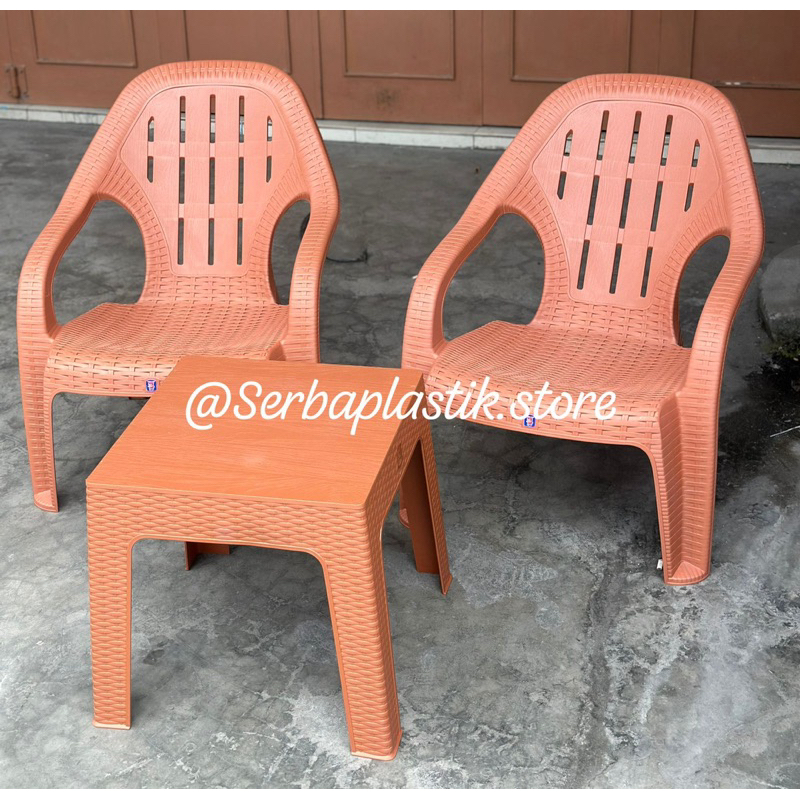 Jual Set 2 KURSI + 1 MEJA / kursi santai plastik motif tikat anyaman