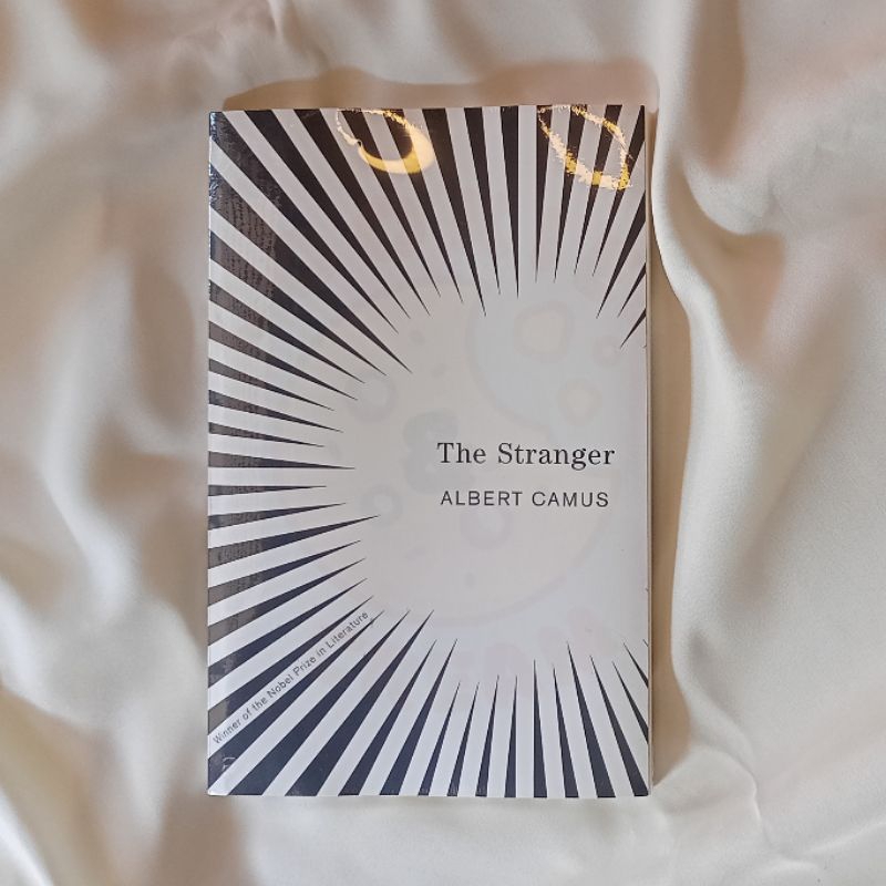 Jual Buku Classics The Stranger Albert Camus Vintage (English) New ...