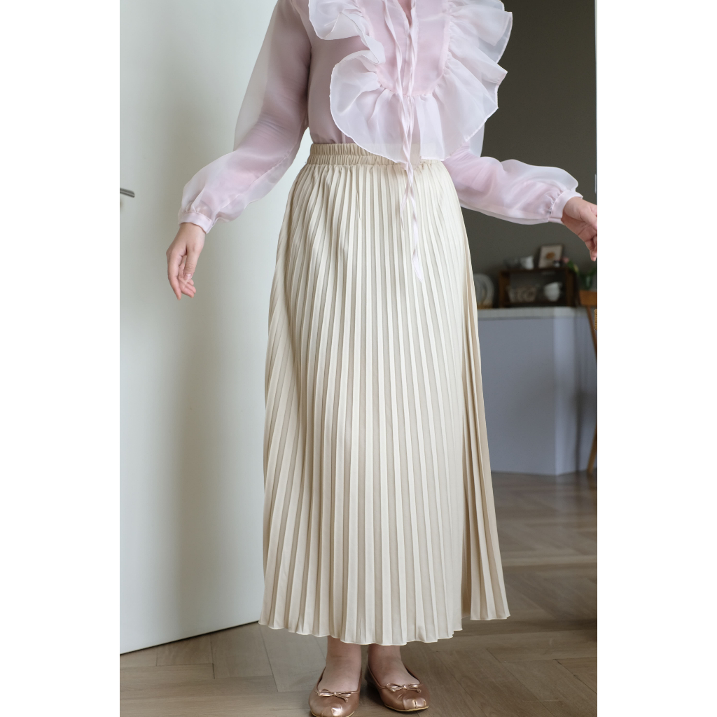 Jual LEVIORA | Emma Skirt Cream (Rok Plisket) | Shopee Indonesia