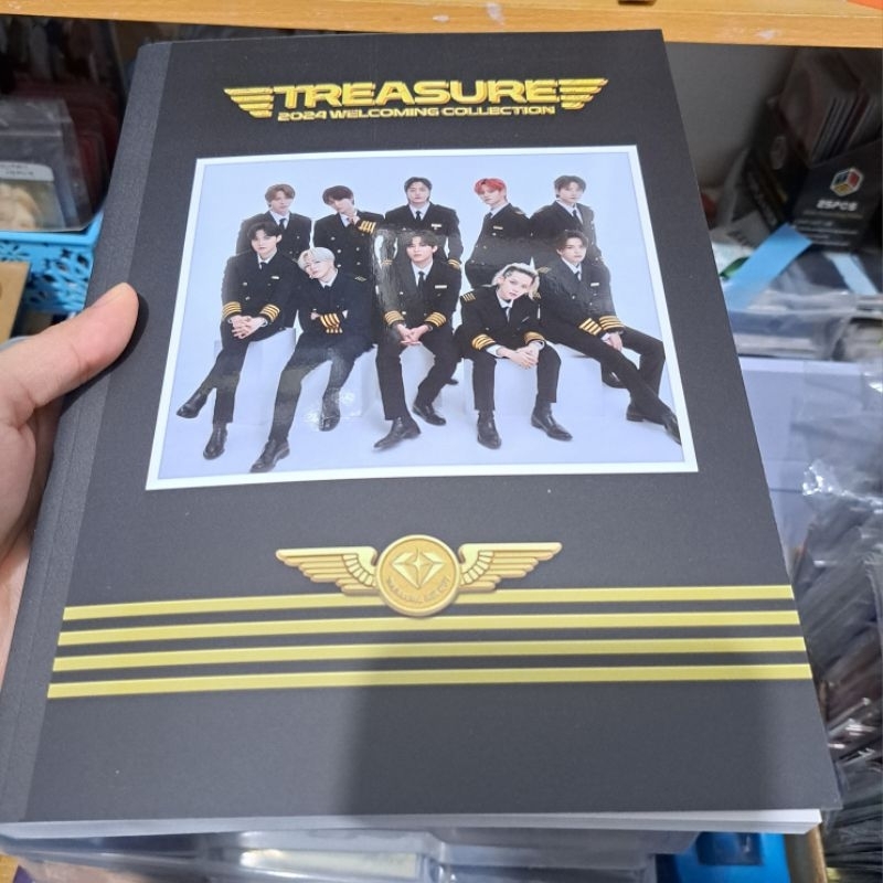 Jual [Ready Stock Official] Sharing TREASURE 2025 Seasons Greeting