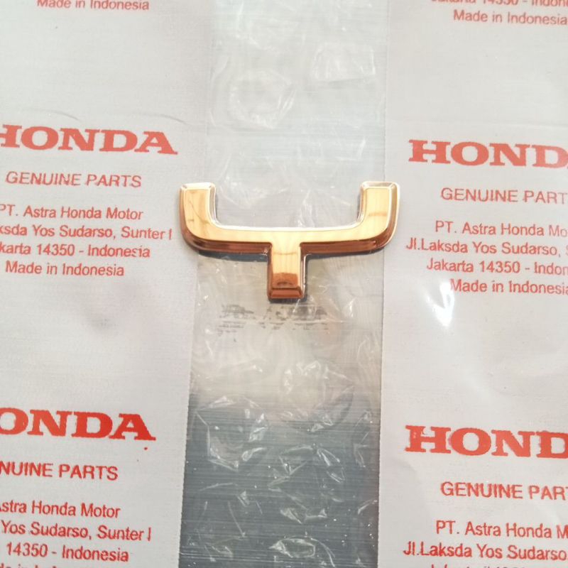 Jual Emblem Logo Scoopy Huruf Y Warna Gold Original Ahm Shopee Indonesia