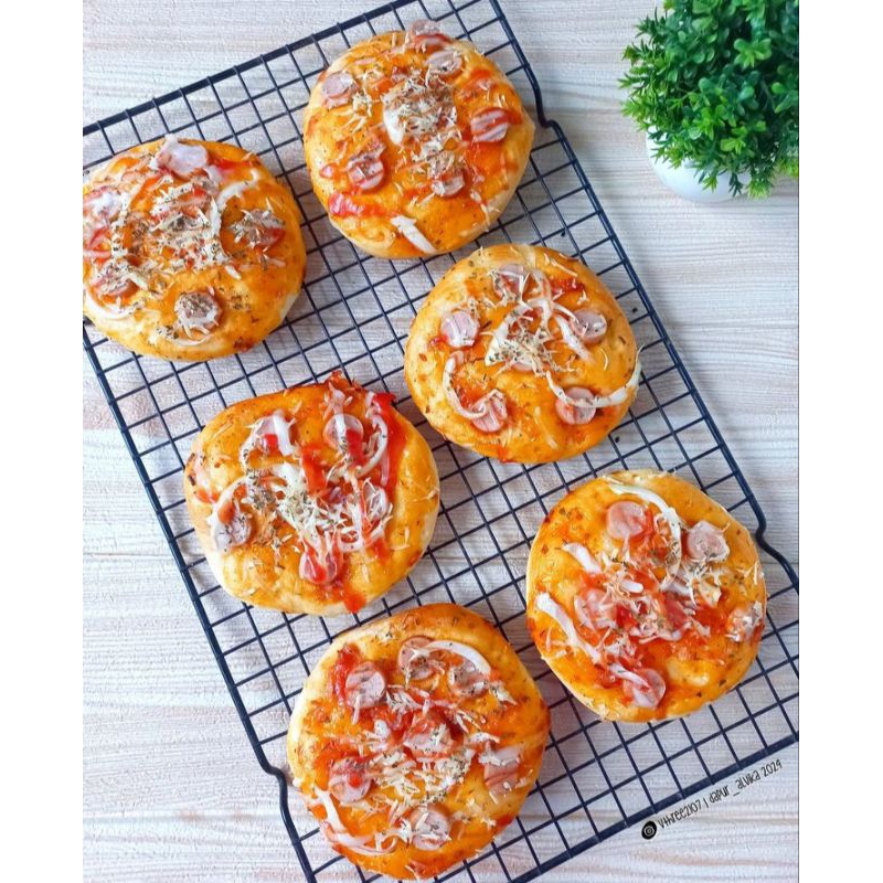 Jual ROTI PIZZA MINi(MIN 20 psc) | Shopee Indonesia