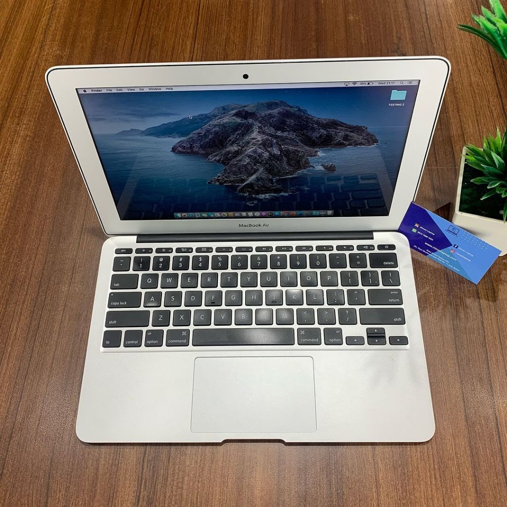 Jual LAPTOP MACBOOK AIR 2015 CORE I5 RAM 4/128GB SSD SECOND/BEKAS