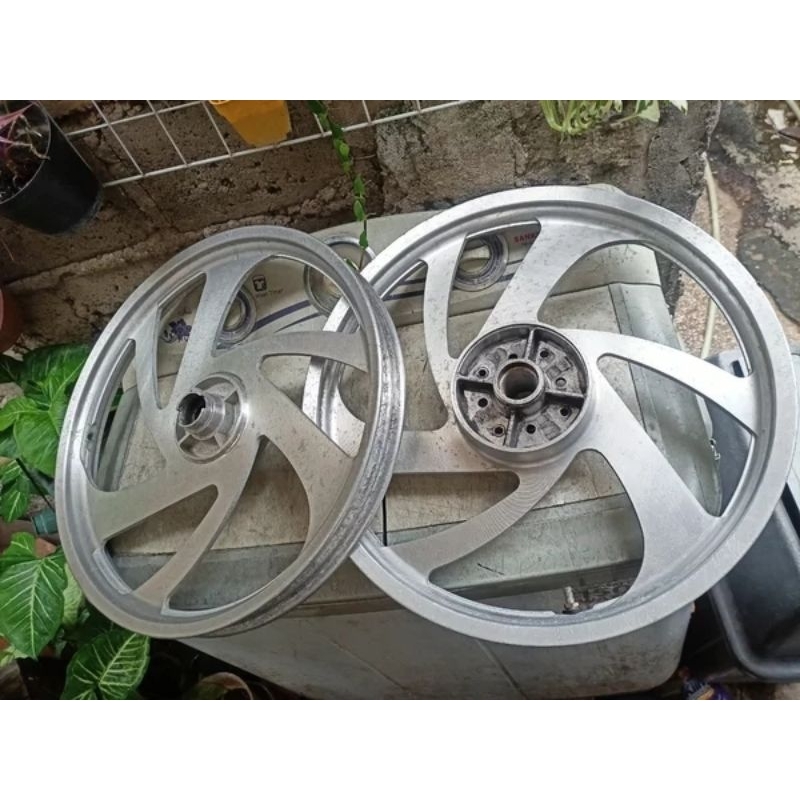 Jual Velg vega r jupiter z crypton f1zr fizr yamaha pelek racing palang ...
