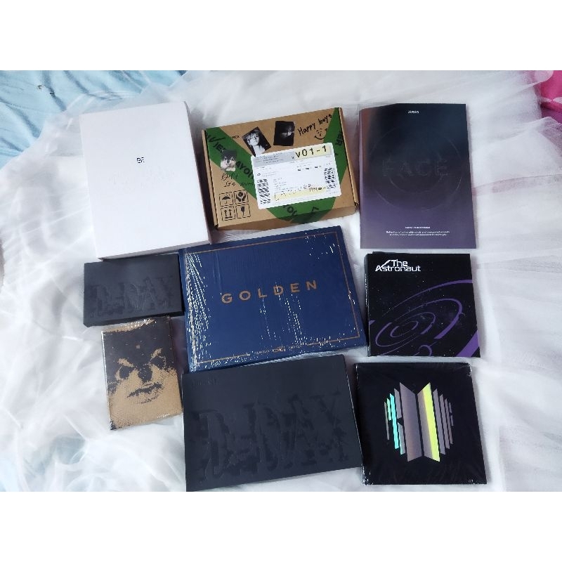 Jual ALBUM BTS (PROOF, LAYOVER, FACE, D-DAY, GOLDEN, THE ASTRONOT ...