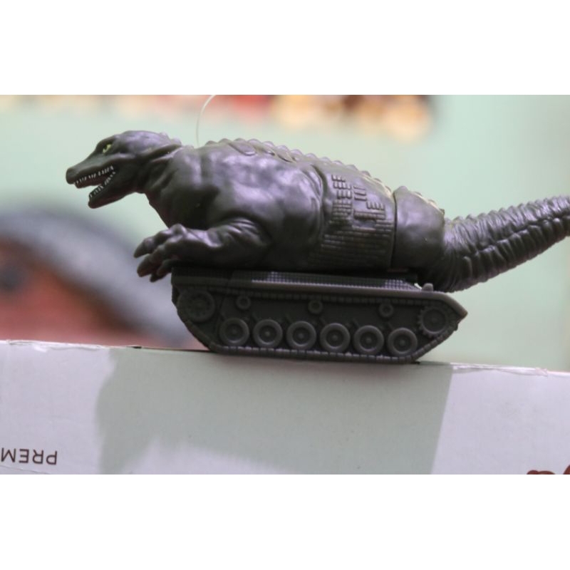 Jual ULTRAMAN Ultra Monster Dino Tank Original Bandai | Shopee Indonesia