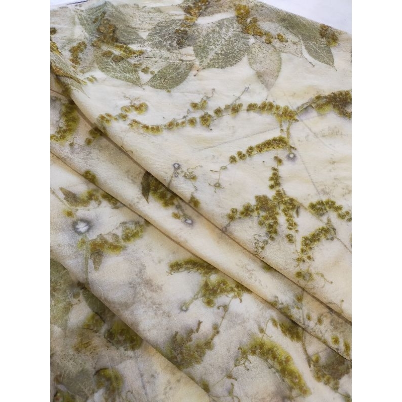 Jual jilbab segiempat ecoprint batik motif daun viral paling laris