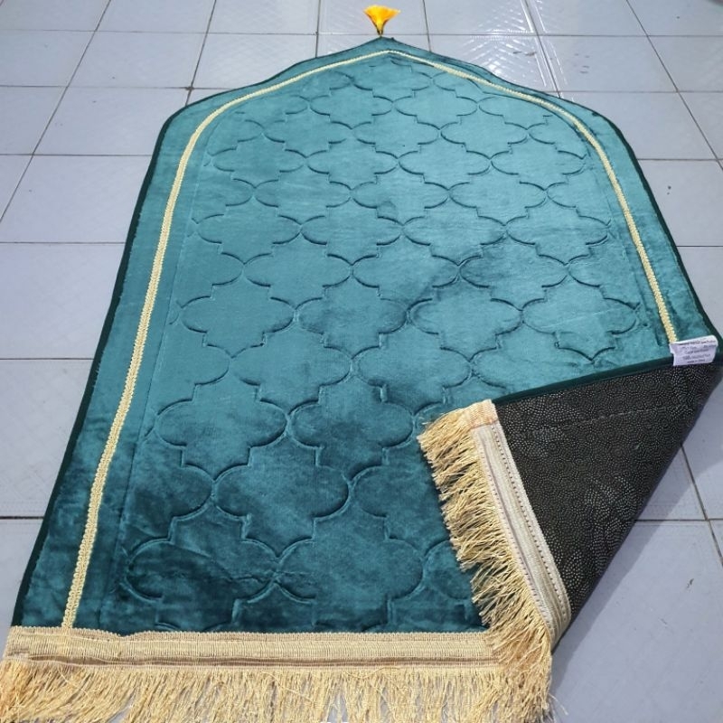 COD Sajadah Kubah Bulu Anti Licin Slip Tebal Turki Turkey Berbulu Lembut