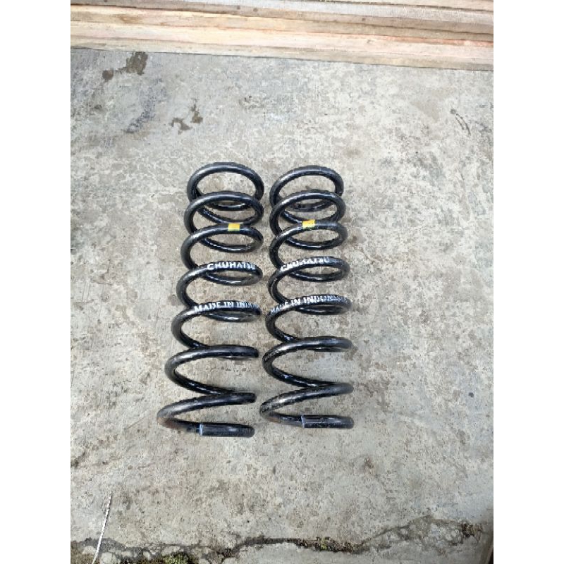 Jual per spiral coilspring belakang toyota innova original copotan ...
