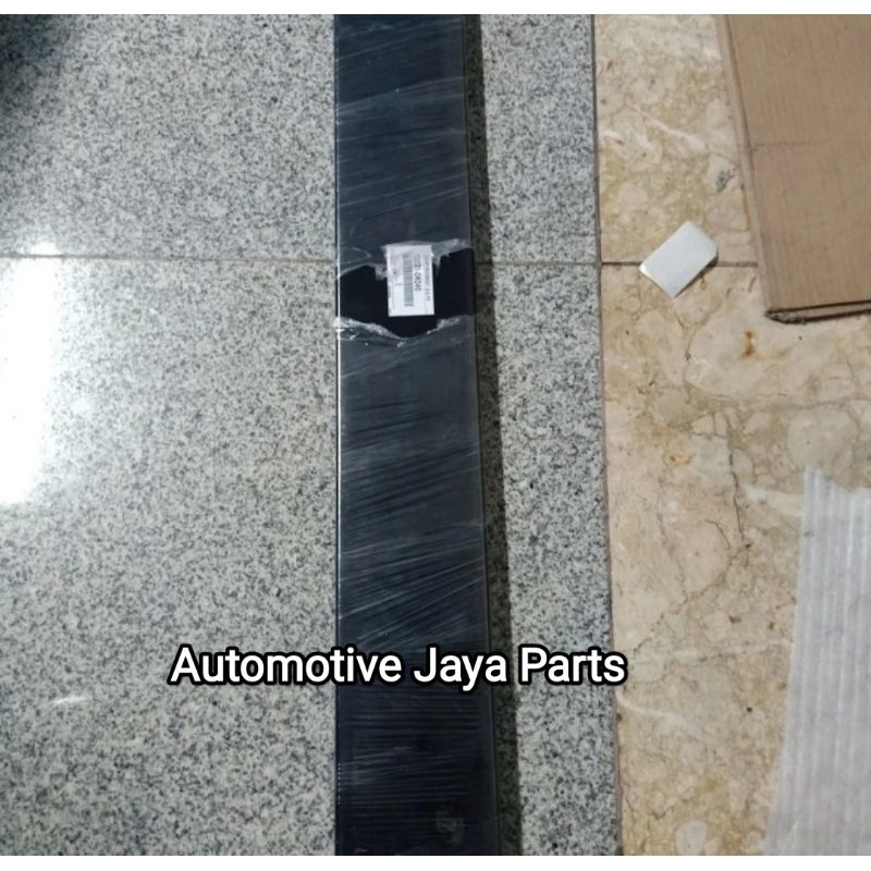 Jual Crossmember Tulang Bemper Bumper Depan Innova 2004-2015 Original ...