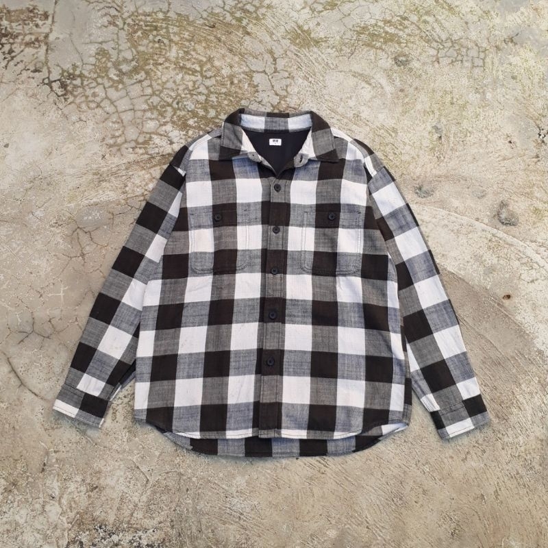 Jual kemeja flanel uniqlo vetrano ( second/bekas ) | Shopee Indonesia