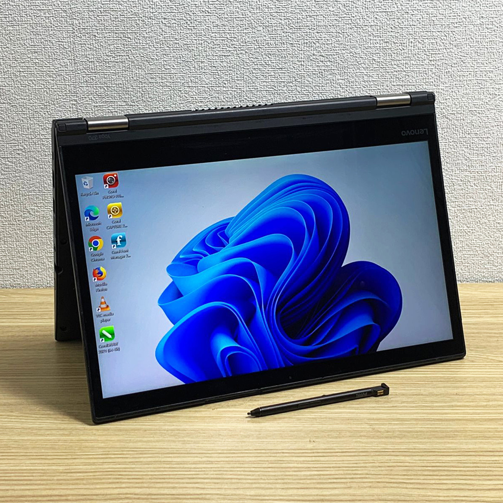 Jual Lenovo Yoga 370 Touchscreen Rotate 360° + Stylus Pen Core I7 8GB ...