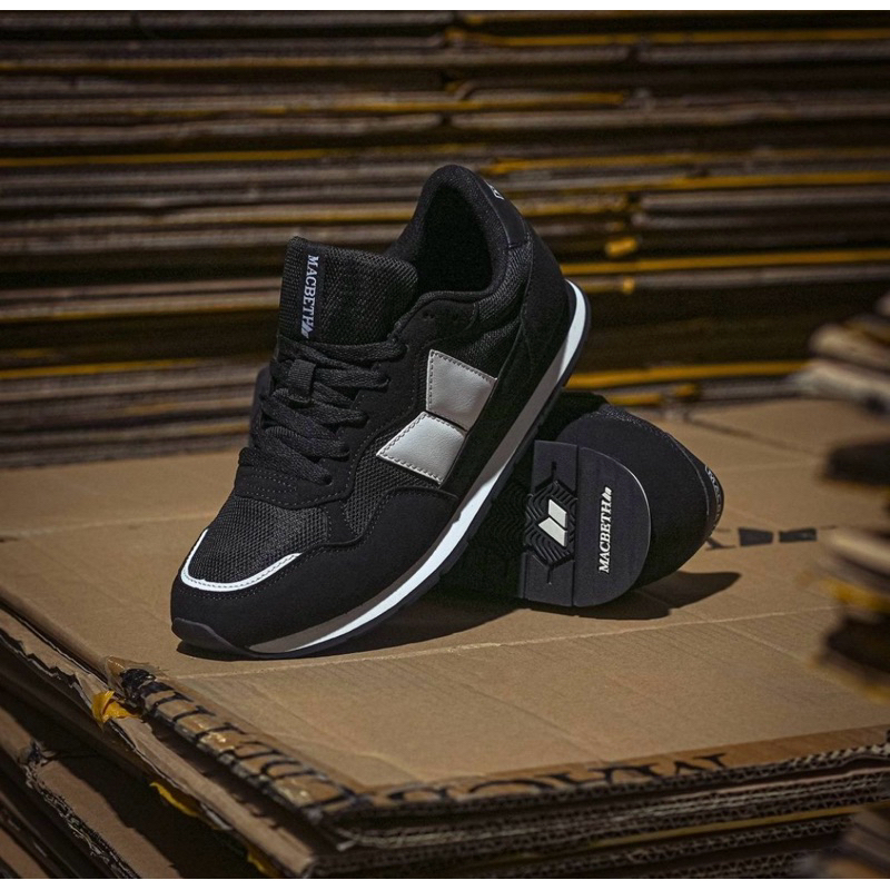 Jual MACBETH ARCADE BLACK WHITE | Shopee Indonesia
