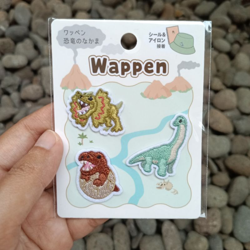 Jual Seria Daiso Japan Watts - Patch Bordir Wappen Setrika Sanrio ...