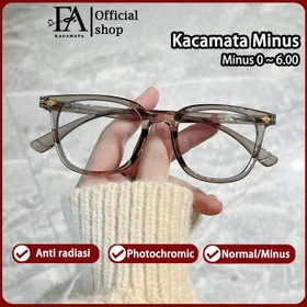 FOMAMATA Kacamata Minus Anti Radiasi Fashion TR90 Wanita Photocromic Setengah Bingkai