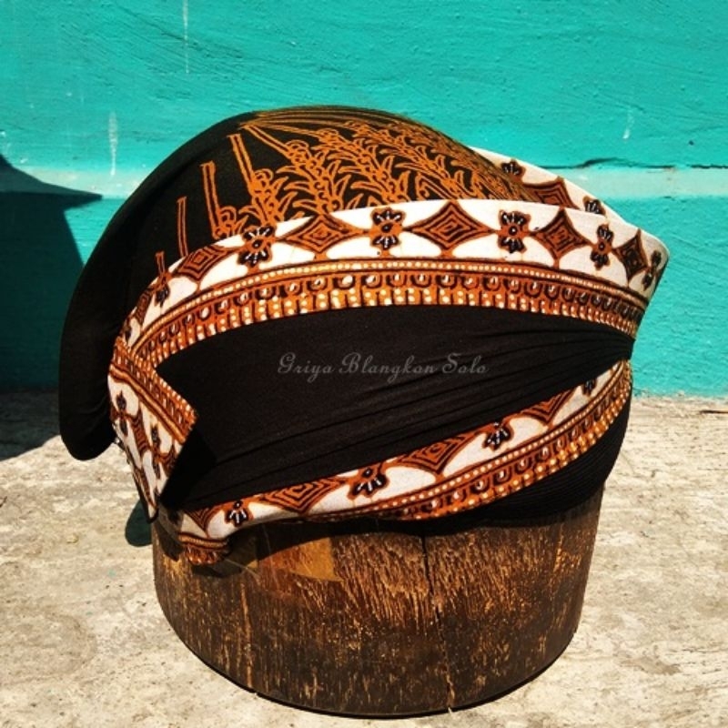 Jual Blangkon Solo Perbawan Alusan Motif Batik Tulis Modang | Shopee ...