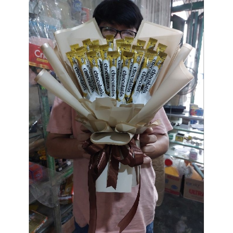 💐 Salvador Pasu Daisies untuk Hadiah dan Coklat, Daisies Putih dan Coklat