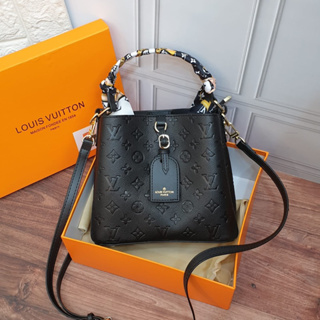 Jual Tas Wanita Import LV Neonoe Lidah Hobo Tongue Bucket Bag Serut Embos  Mono Mirror 1:1 FREE BOX Branded Premium Andin Selempang Terbaru 2022  Kekinian Viral Kulit Ori Original Asli Cina Korea