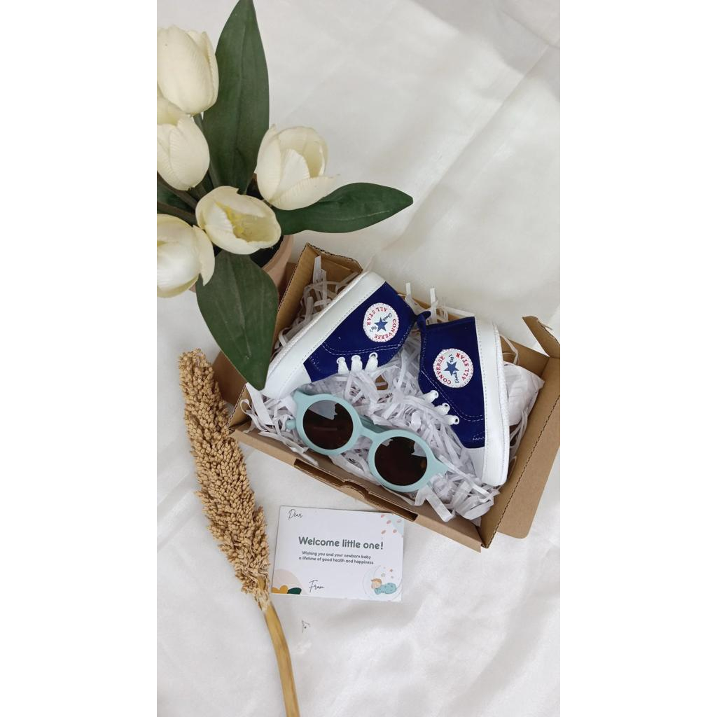 Jual Hampers Minimalis Bayi 0-12 Bulan (Seoatu, Kacamata, Kupluk rajut ...