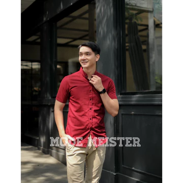 Kemeja Casual Pria Lengan Pendek Slimfit Premium Warna Cream