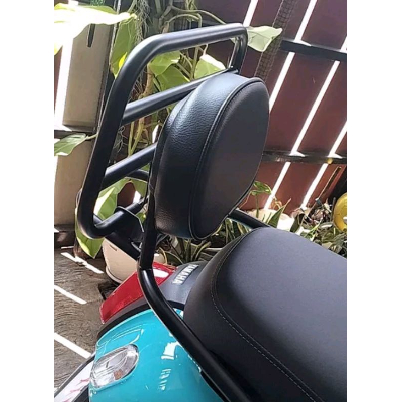 Jual Backrack Honda Scoopy dan Genio plus bantalan plus Tas motor ...