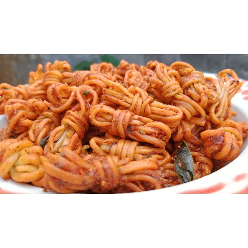 Jual MILUNG MIE GULUNG MIE VIRAL EXTRA PEDAS DAUN JERUK | Shopee Indonesia