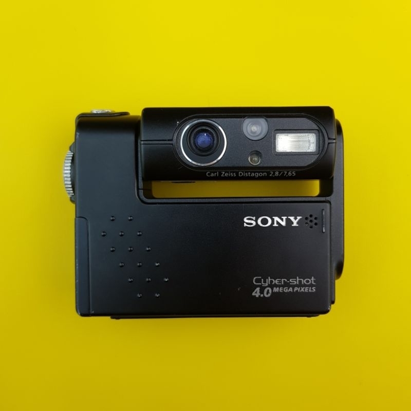 SONY Cyber−Shot 4.0 DSC-F77 SONY CYBERSHOT DSC-F77 in BLACK