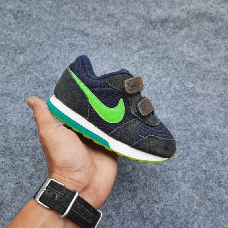 Jual Sepatu Anak Nike MD Runner 2- Size 23.5 (13cm) | Shopee Indonesia