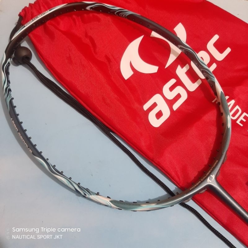 Jual RAKET BAFMINTON ASTEC TORNADO 700 ORIGINAL | Shopee Indonesia