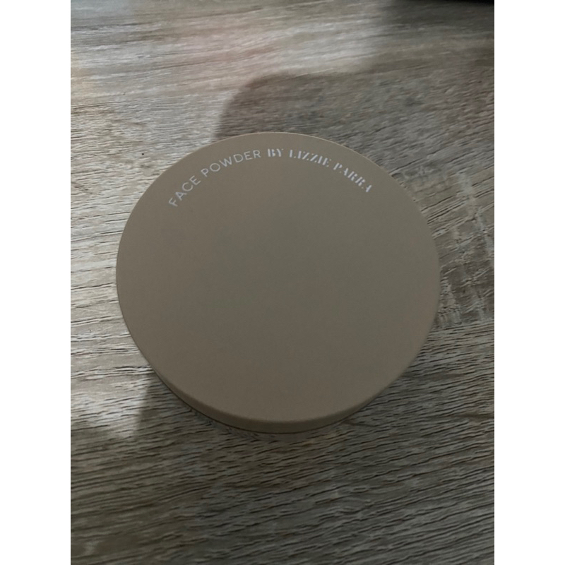 Jual BLP By Lizzie Parra Face Powder 10g Loose Powder Light Beige Shopee Indonesia