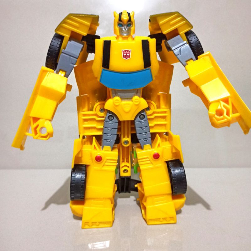 Transformers Cyberverse Bumblebee Hive Swarm 7, Action Figure Da 19 Cm, Convertibile In 7 Passi Con Mossa D'attacco