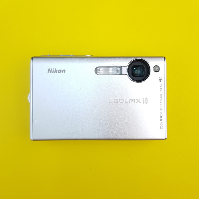 Nikon Coolpix S8 COOLPIX 【中古】Nikon ニコン S8 グロス