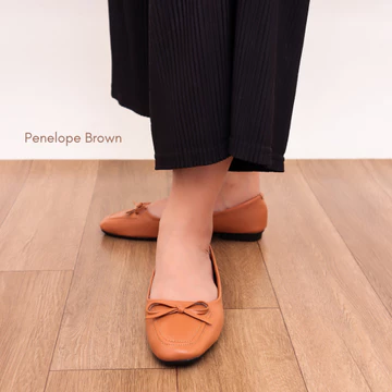 Quince Penelope Flats Kulit Sintetis 6 Warna
