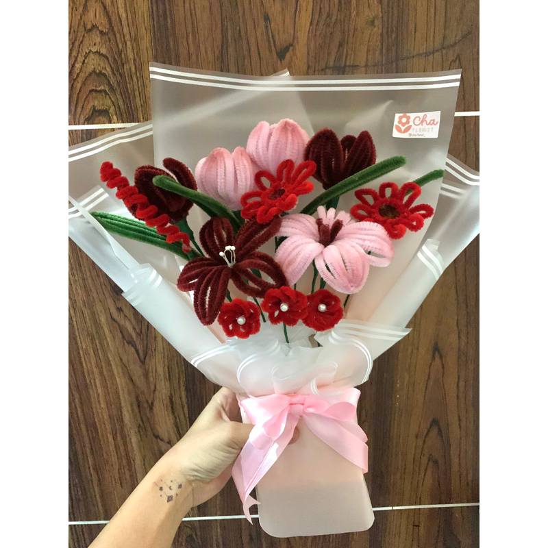 Jual BUKET BUNGA KAWAT BULU (Tema merah) | Shopee Indonesia