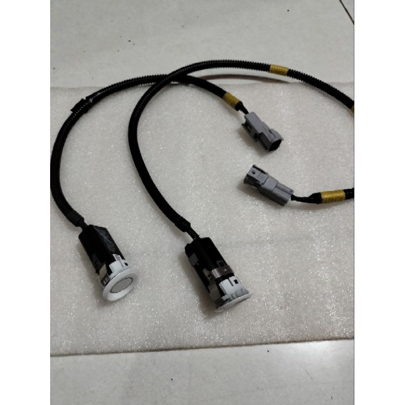 Jual corner sensor parkir depan Innova reborn facelift original 2020 up ...