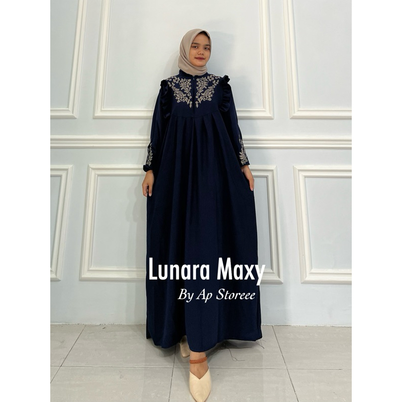Lunara Maxi Dress