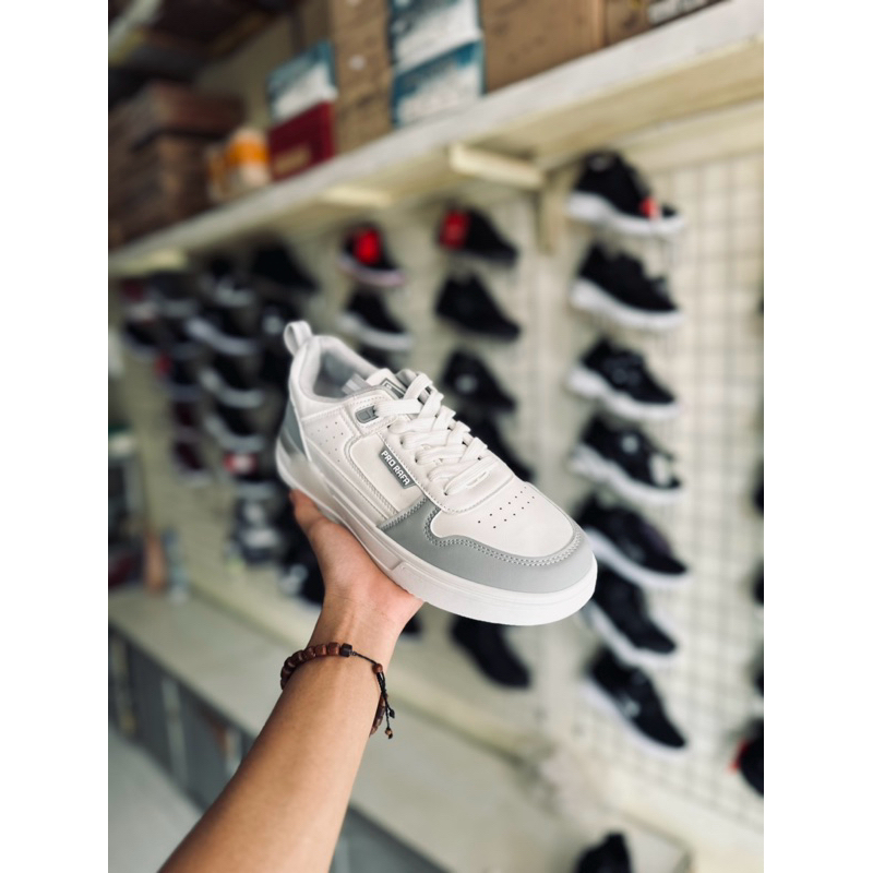 Jual Sepatu Rafa ranger, sepatu putih cowok, sepatu sneakers | Shopee ...
