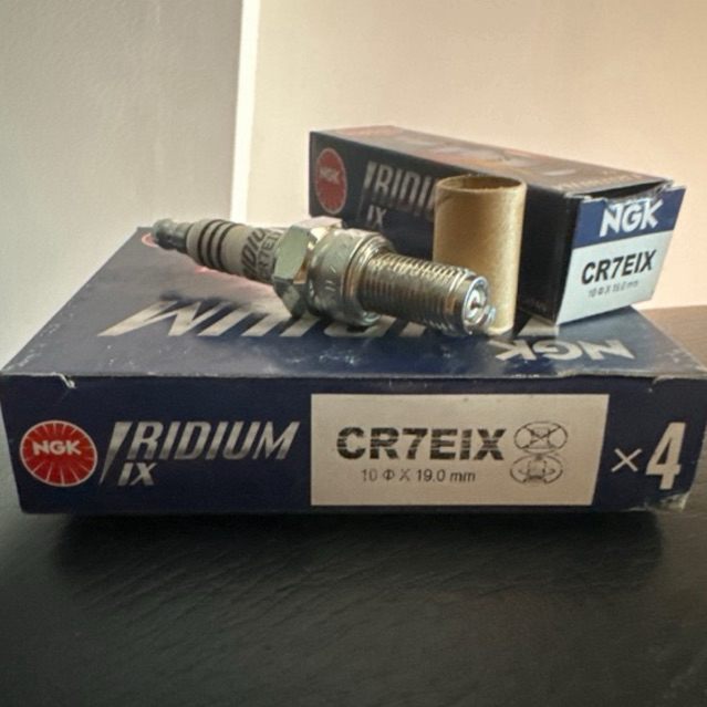 CR7EIX CANDELA PUNTA OLATINO YAMAHA TMAX 500 530