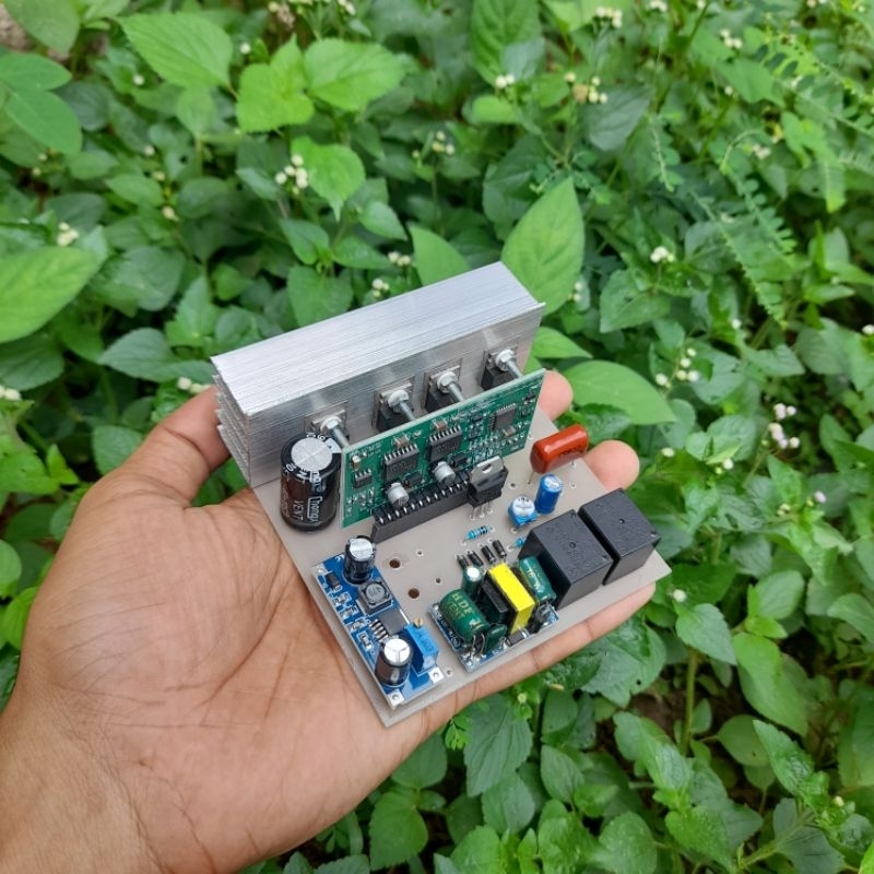 Jual Inverter Pure Sine Wave Inverter EGS002 500W Dilengkapi dengan ATS