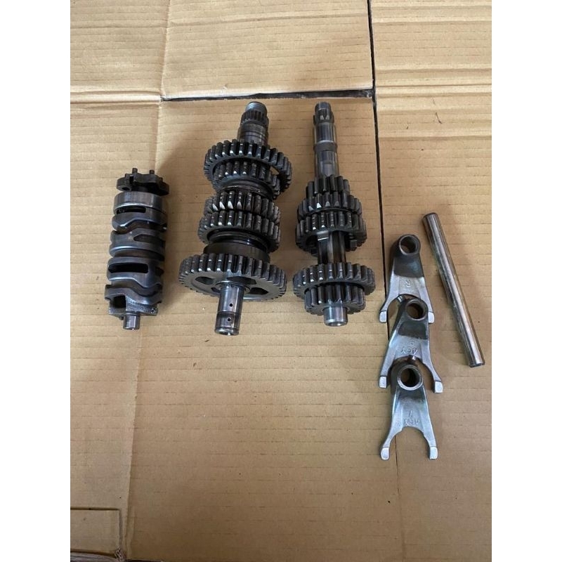 Jual Gigi rasio ratio gear transmisi yamaha scorpio original | Shopee ...