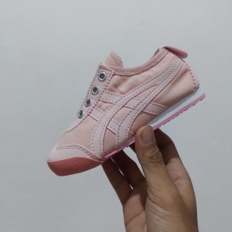 Jual SEPATU ONITSUKA TIGER SLIPON KIDS AND MOMMY SIZE 16 35 DAN SIZE 36 40 Shopee Indonesia