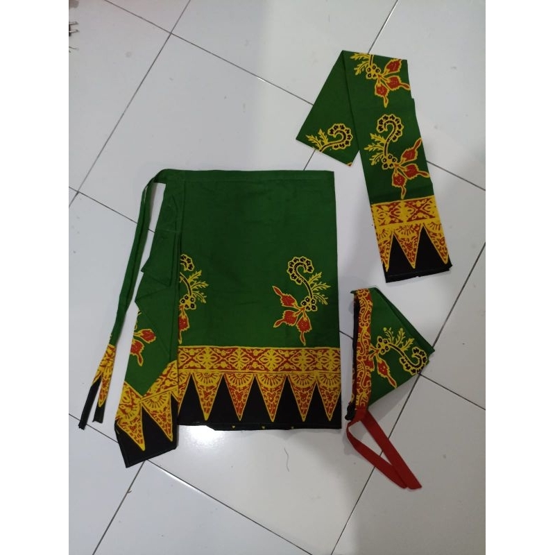 Jual Satu pasang Sembong Udeng Dan Syal Gajah Oling Khas Banyuwangi