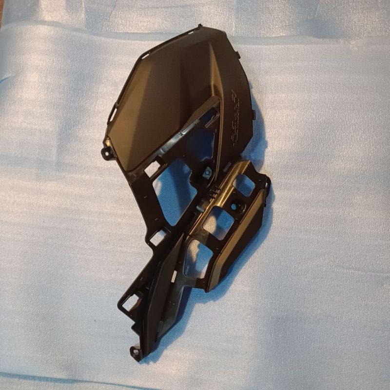Jual COVER R BODY SIDE 83520-K2V SAMBUNGAN BODY SEBELAH KANAN VARIO 125 ...