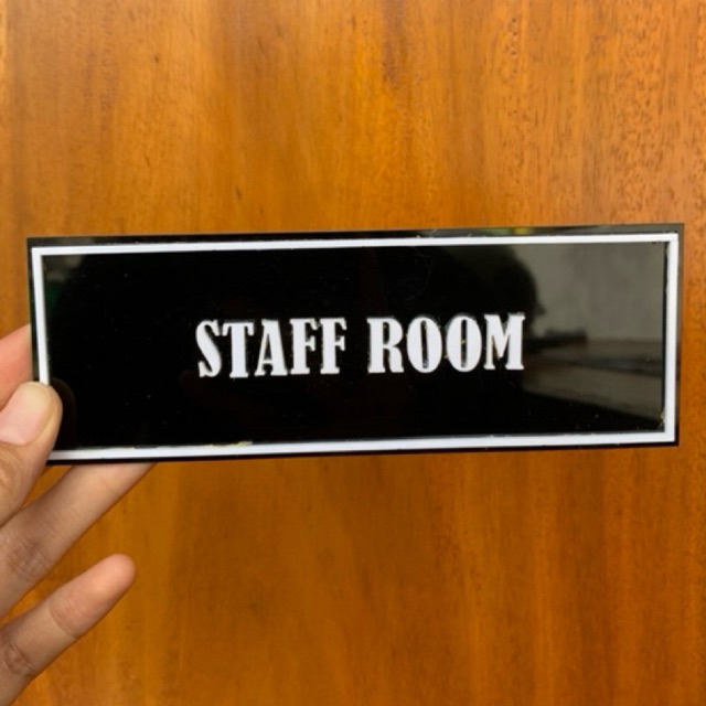 Jual sign akrilik TULISAN STAFF ROOM Custom Tulisan Sign Board Akrilik ...