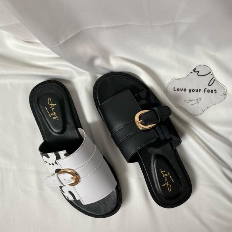 sandal plat