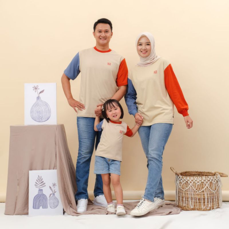Jual KAOS COUPLE KELUARGA ( CDTT ) - Kaos Family - kaos Set Keluarga
