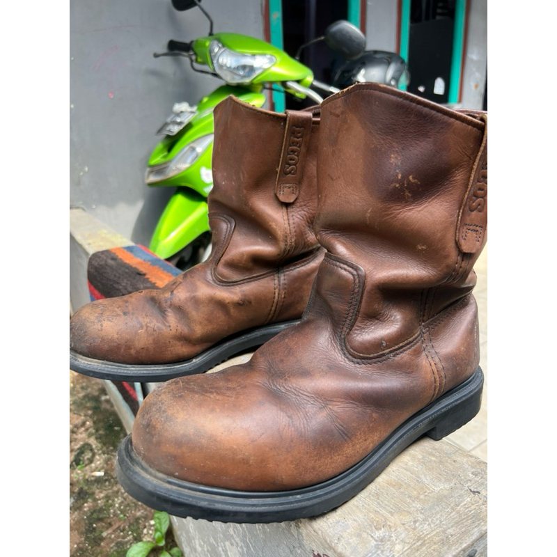 Sepatu safety 2024 red wing pecos