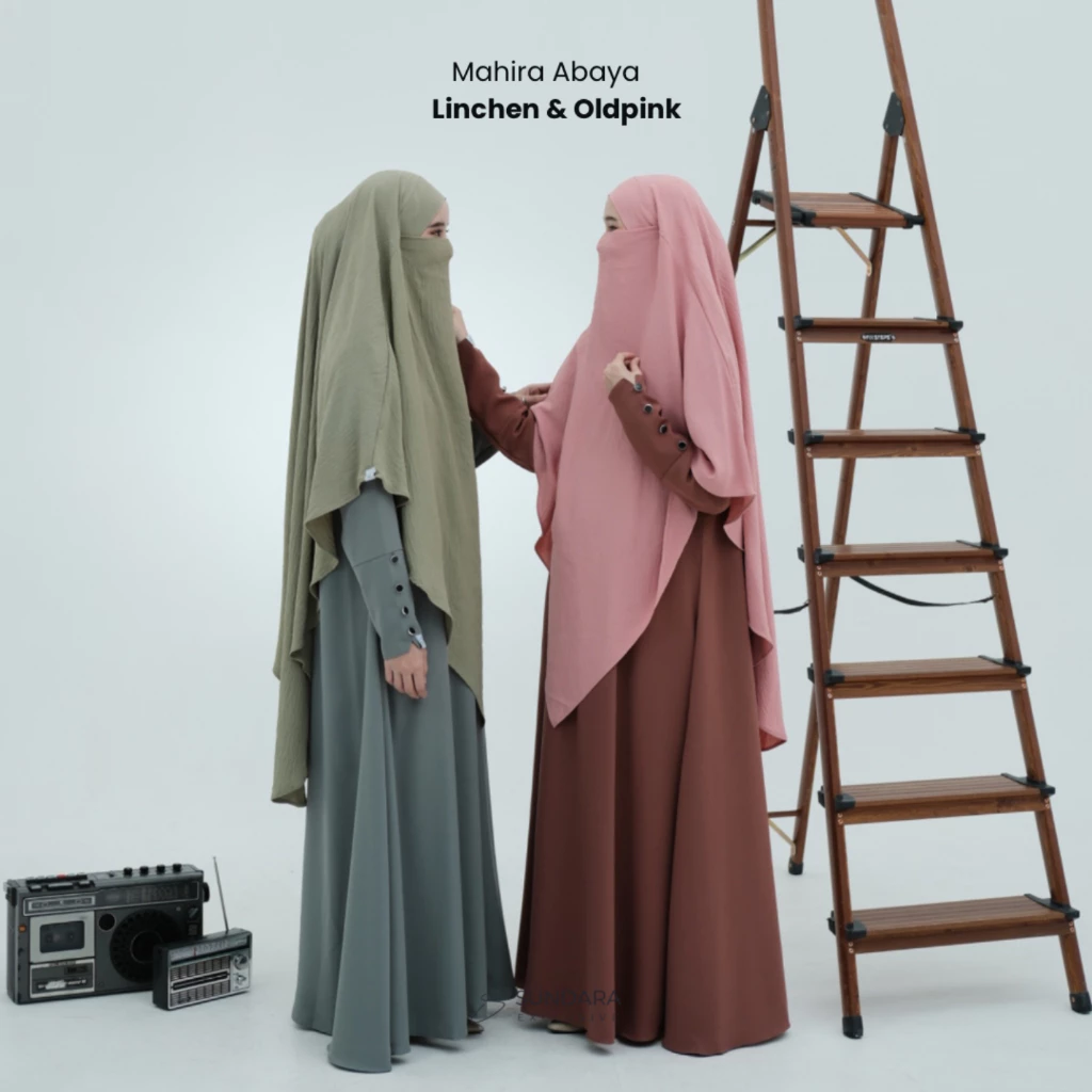Mahira Abaya Polos Casual Elegan