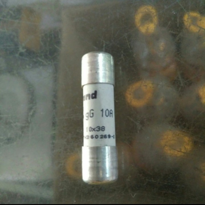 Jual Fuse keramik 10x38 10A Legrand Fuse keramik 10x38 10A Legrand Fuse ...